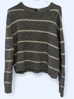 H&M Gray Striped Crewneck Sweater
